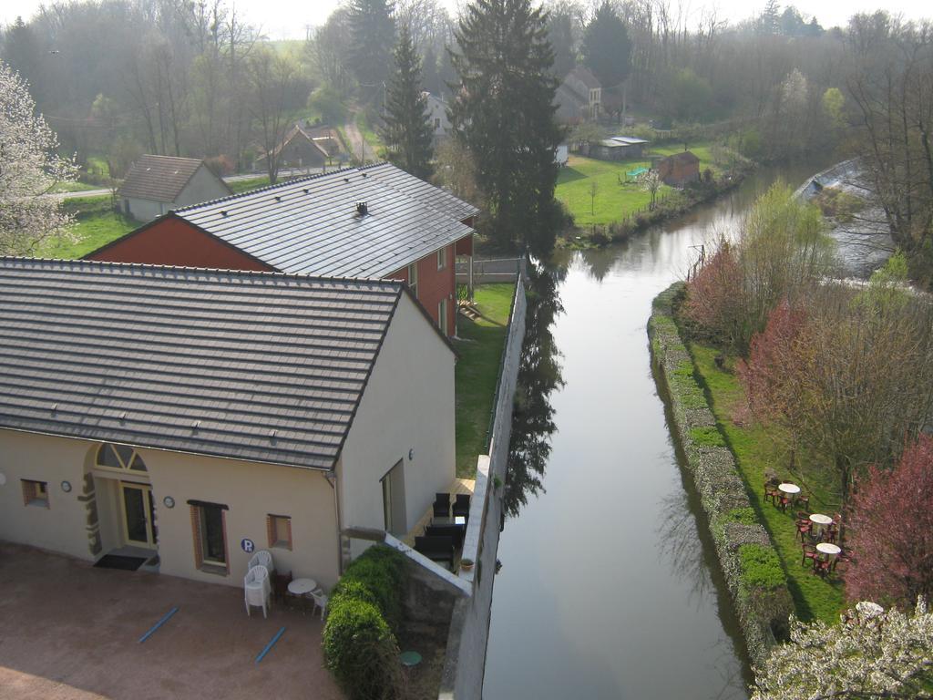 Auberge Du Moulin Marin Lapalisse Kültér fotó